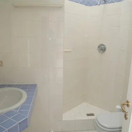 Con Piscina - Appartamentiflarida *