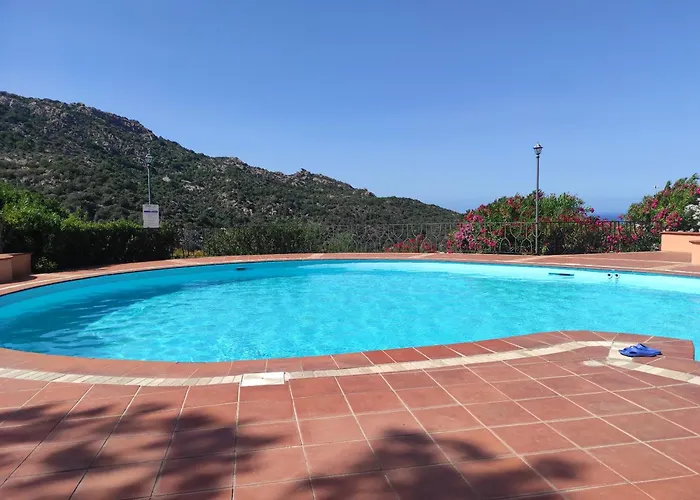 Con Piscina - Appartamentiflarida 切尔沃港